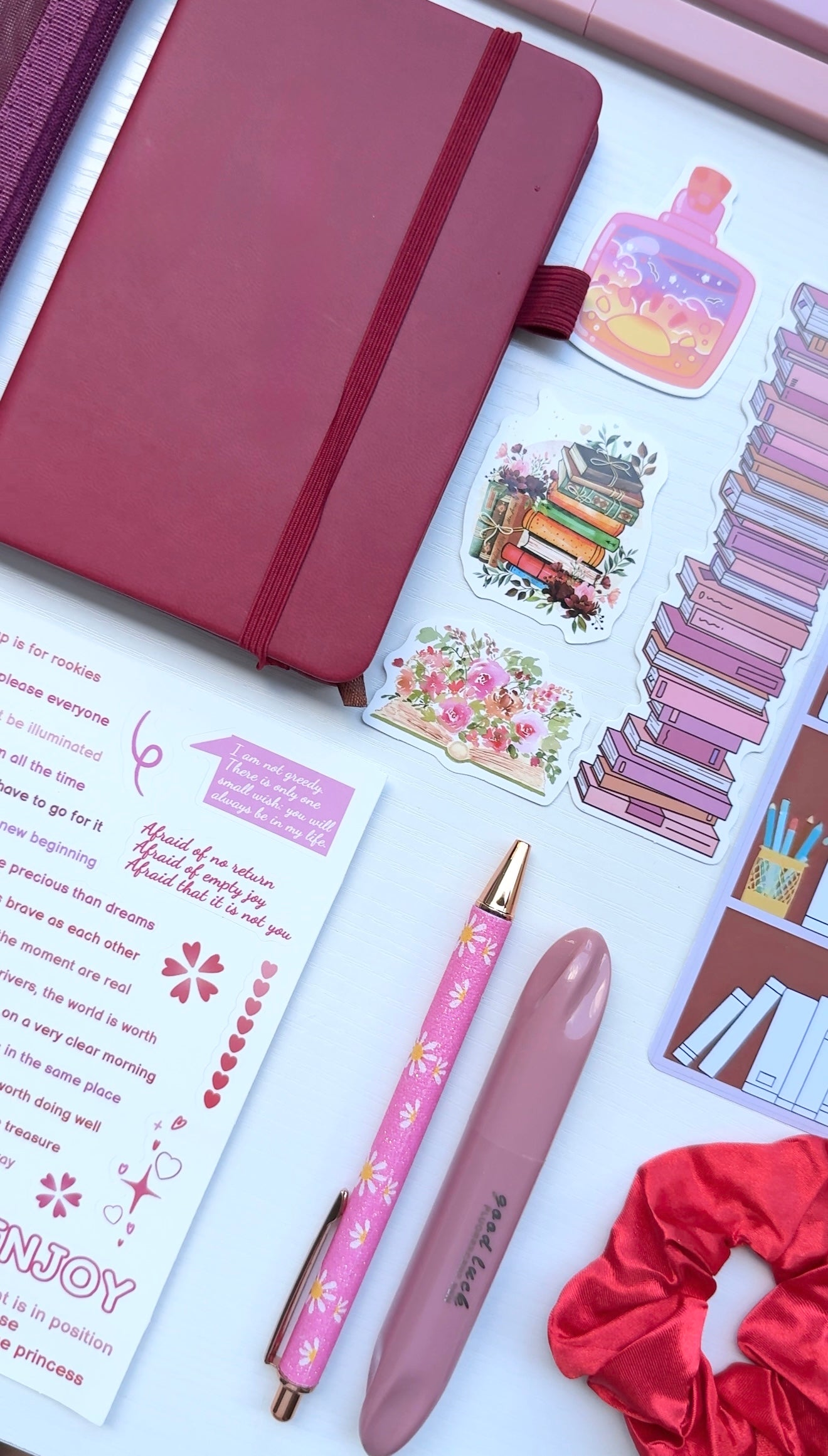 Aesthetic Gift Bundle – Red Wine Cozy Stationery Set